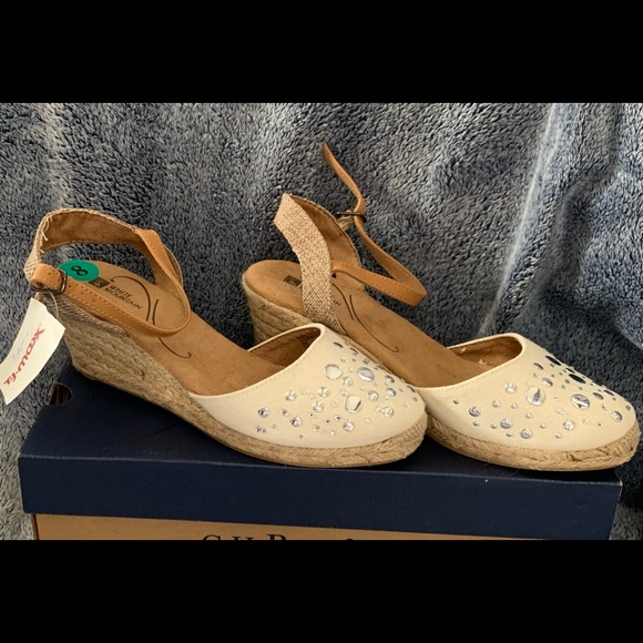 White Mountain Cream Wedges - Picture 3 of 4